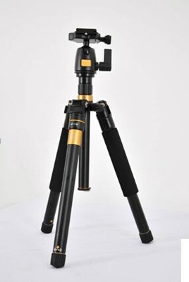 轻装时代Q-555旅游三脚架 轻巧便携的摄影伴侣